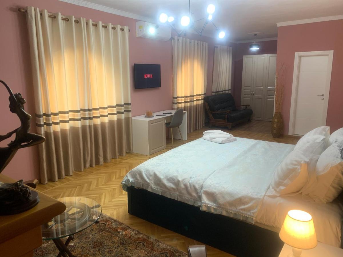 Belux Hotel Tirana Kültér fotó
