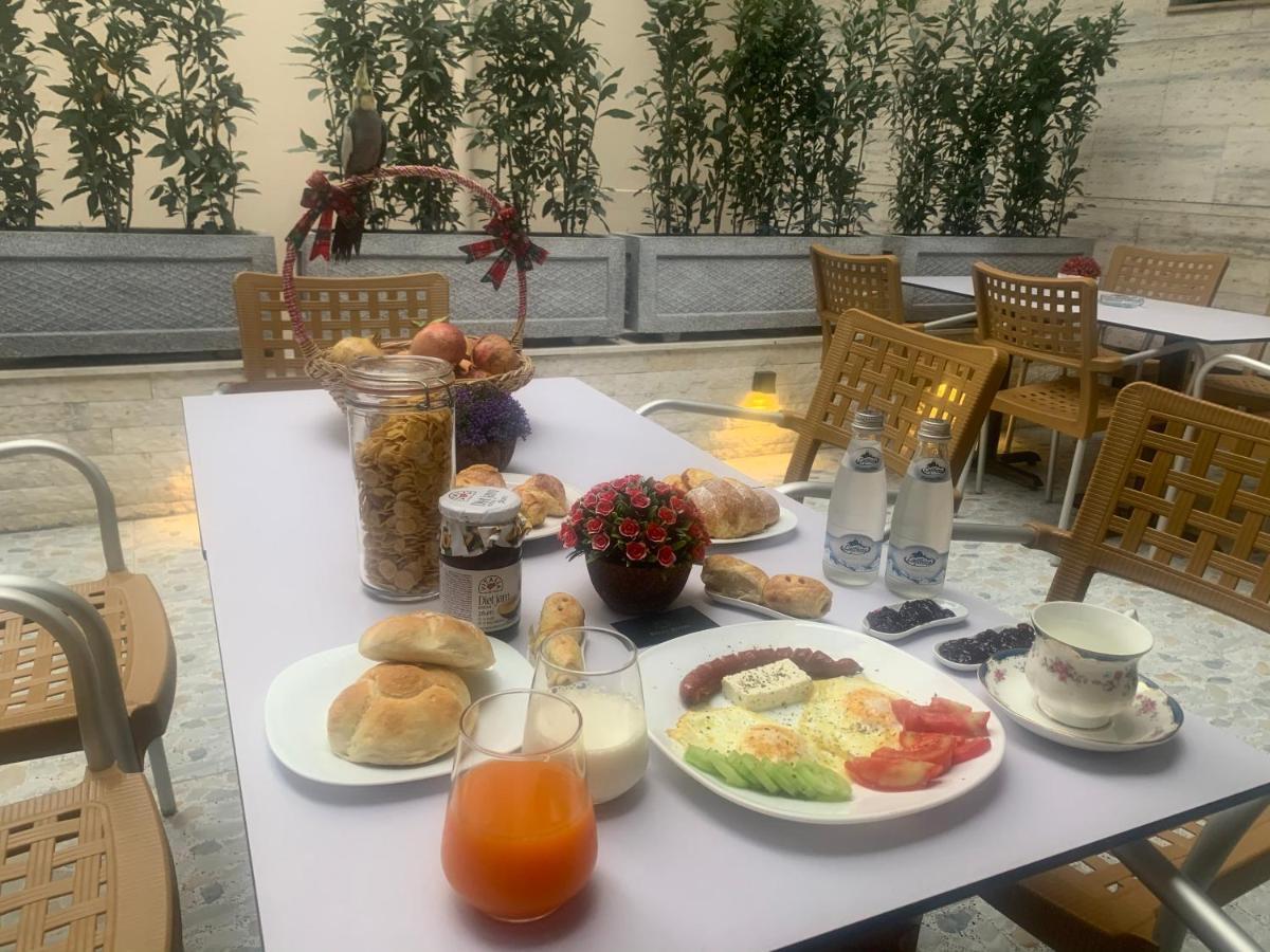 Belux Hotel Tirana Kültér fotó