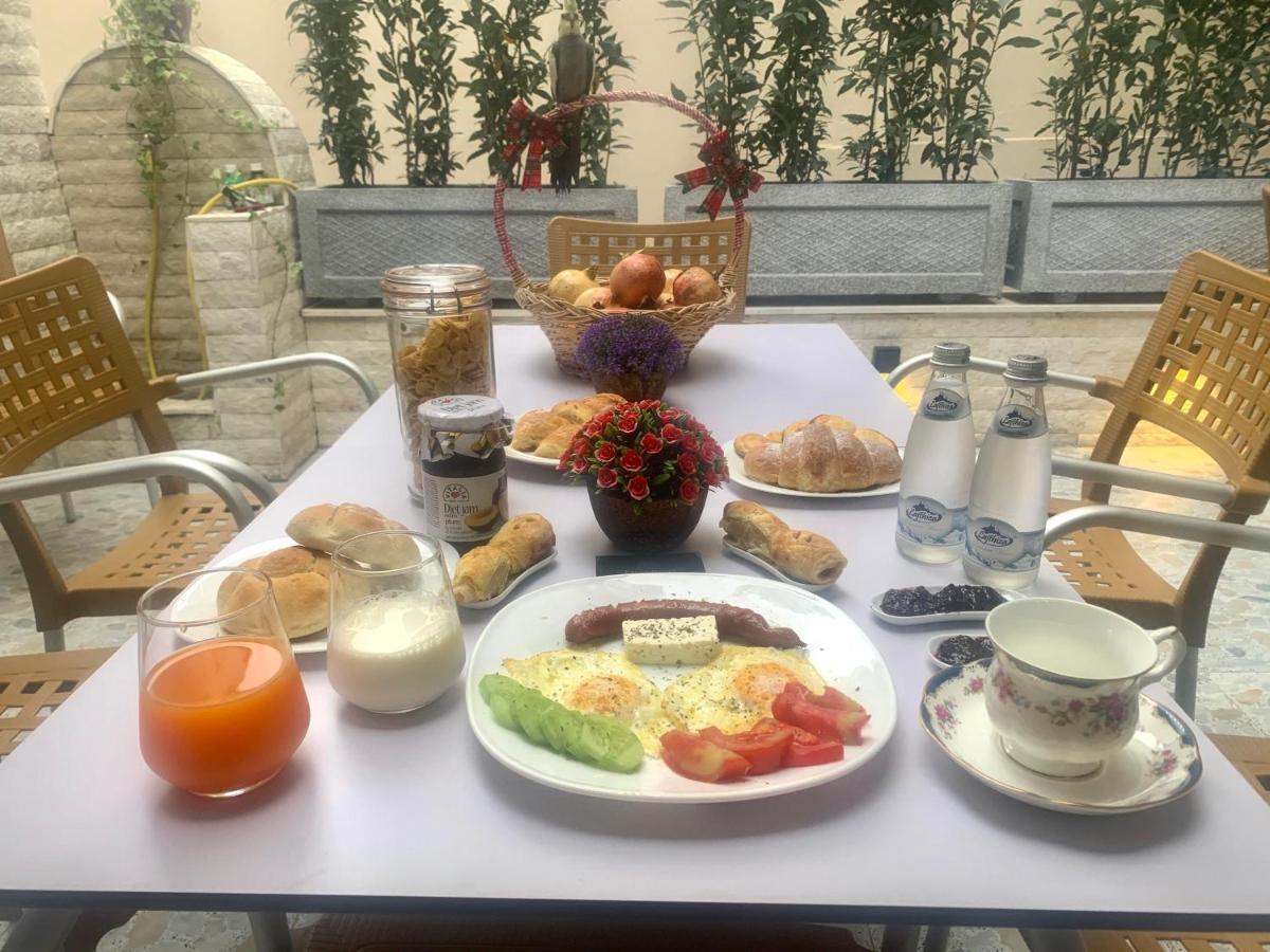 Belux Hotel Tirana Kültér fotó