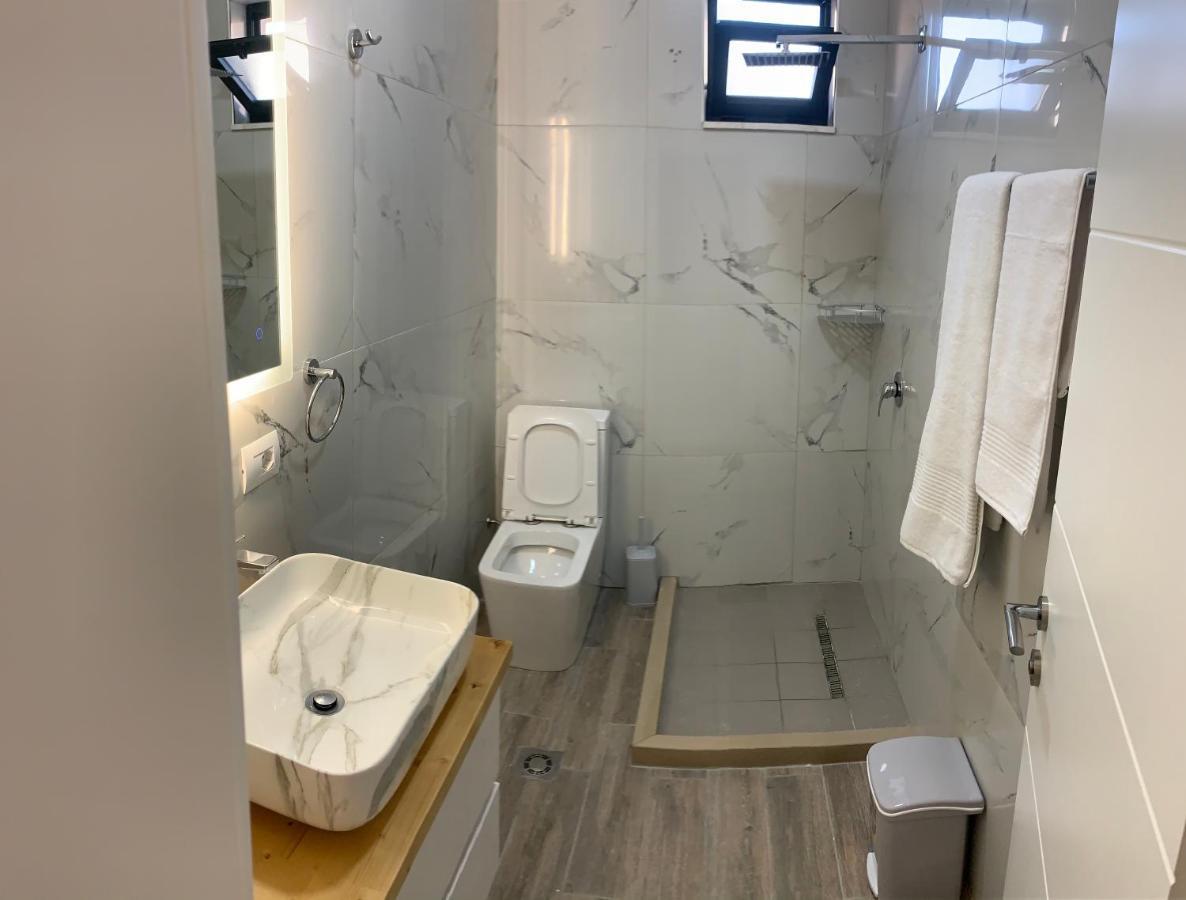 Belux Hotel Tirana Kültér fotó