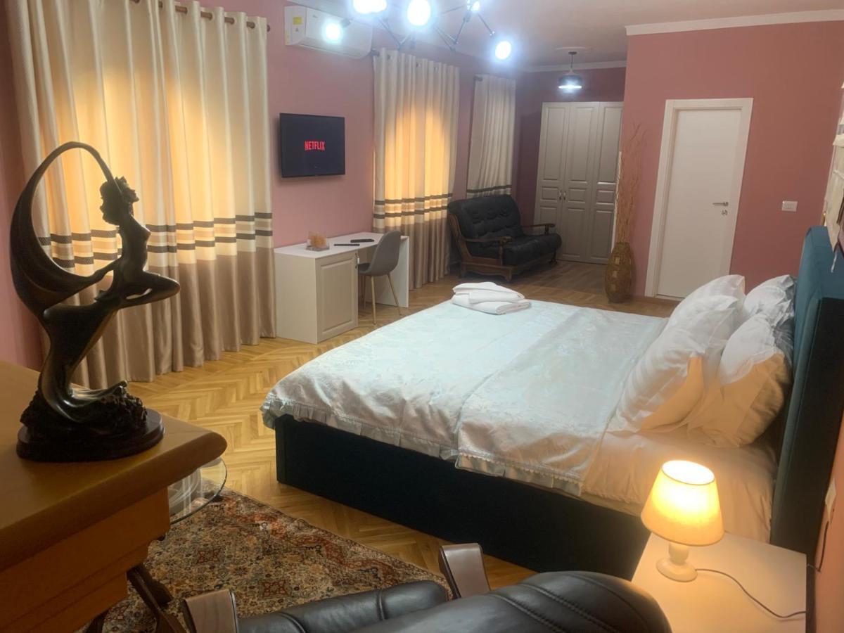 Belux Hotel Tirana Kültér fotó